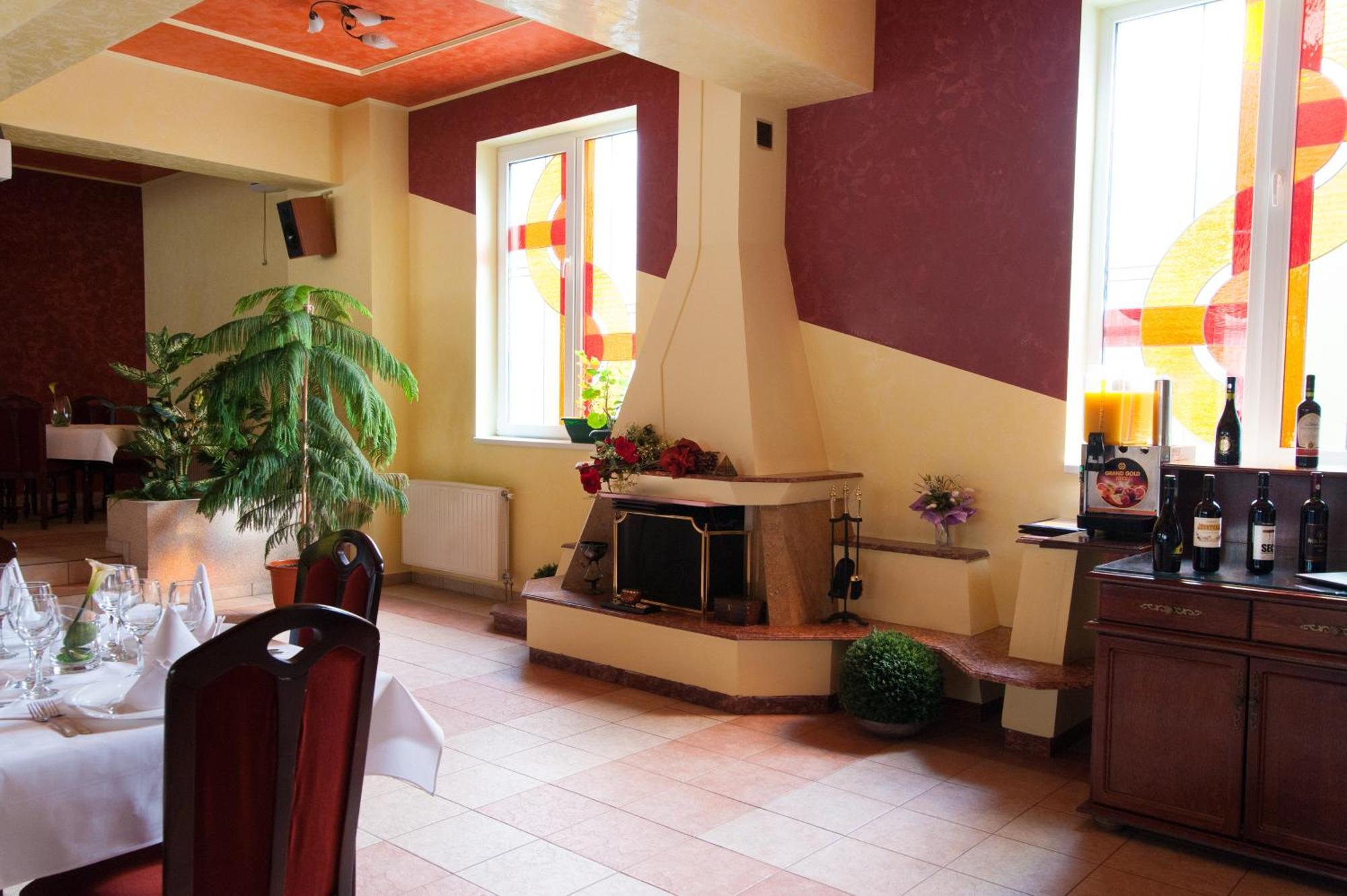 אורדאה Hotel Melody מראה חיצוני תמונה
