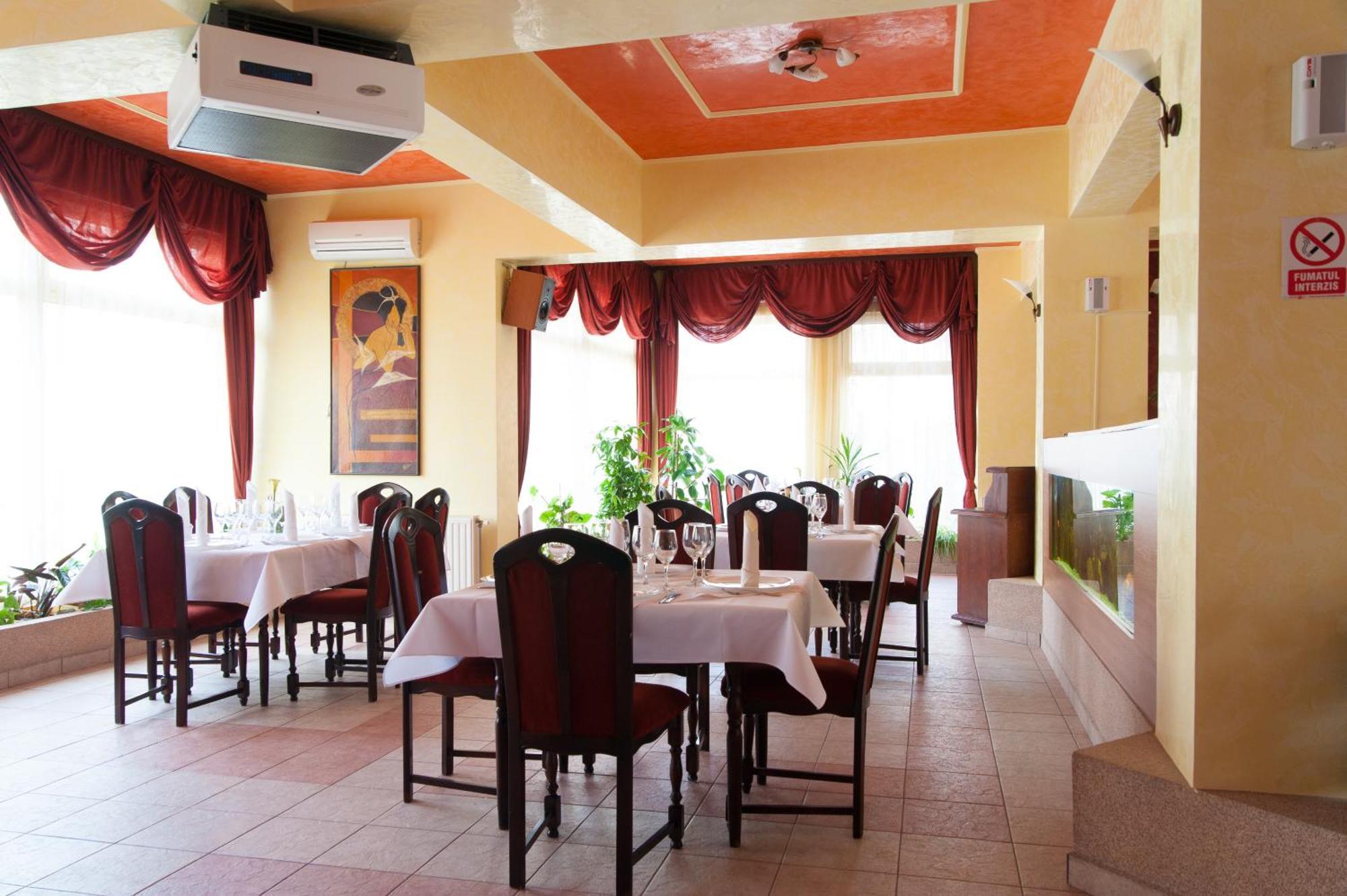 אורדאה Hotel Melody מראה חיצוני תמונה