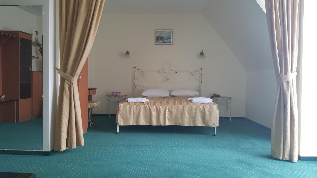 אורדאה Hotel Melody מראה חיצוני תמונה